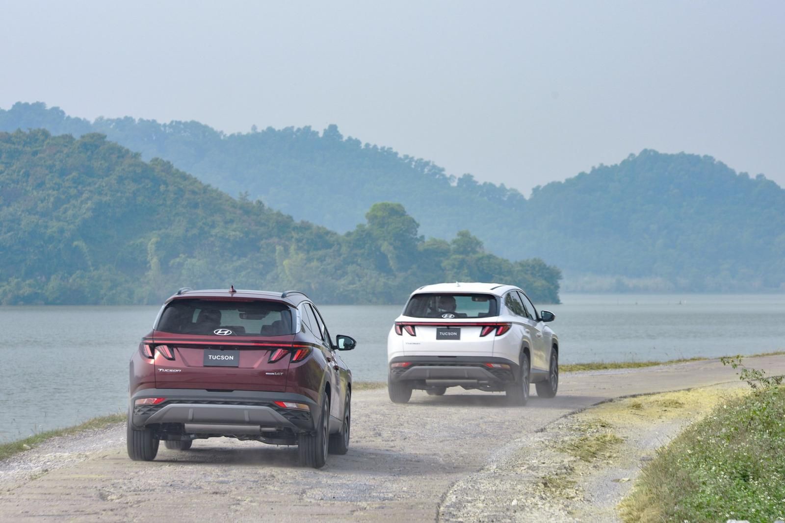 Hyundai Tucson 2022 - Hyundai Tucson AT 2022 siêu mới, hỗ trợ trả góp 85%, tặng 12 tháng BHVC, tặng 100% phí dịch vụ