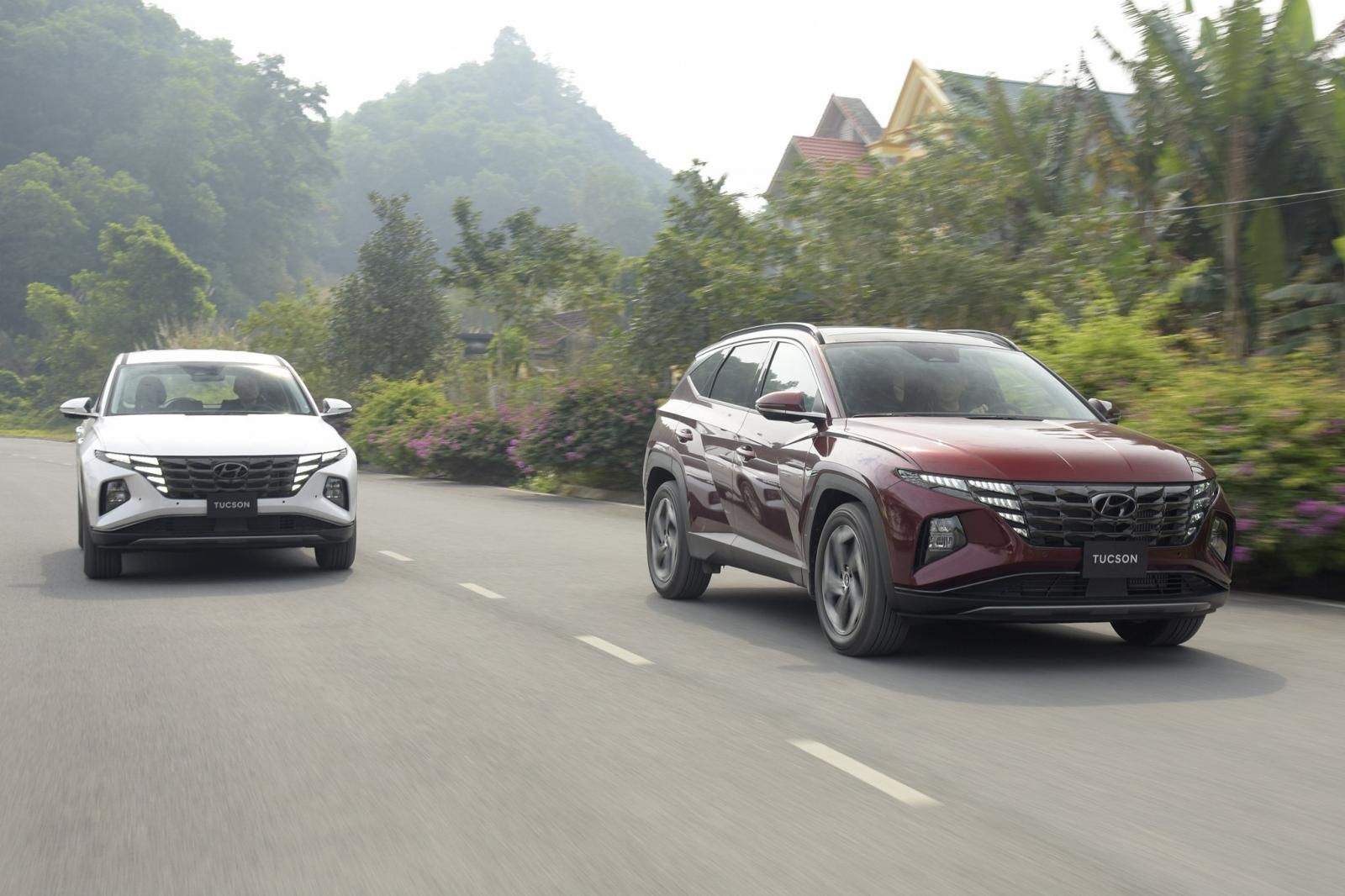 Hyundai Tucson 2022 - Hyundai Tucson AT 2022 siêu mới, hỗ trợ trả góp 85%, tặng 12 tháng BHVC, tặng 100% phí dịch vụ