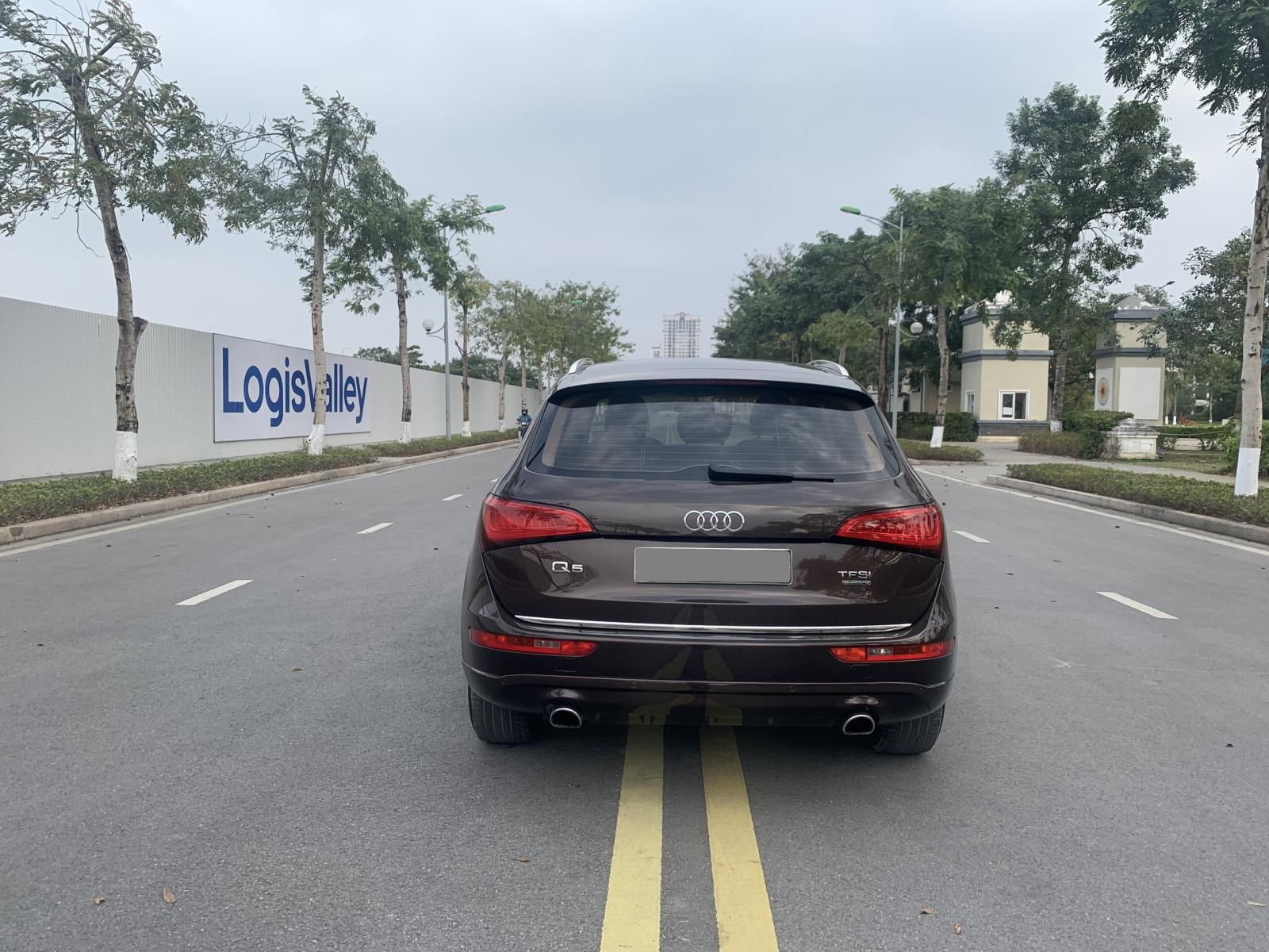 Audi Q5 2.0 TFSI Quattro 2015 - Bán Audi Q5 2.0 TFSI Quattro model 2016 màu nâu, nội thất kem sang trọng