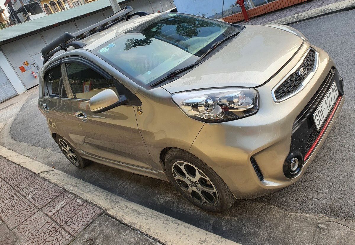 Kia Morning   Si 1.25MT 2016 - Bán Kia Morning Si 1.25MT sản xuất năm 2016, màu vàng