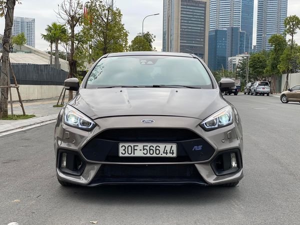 Ford Focus 1.5L Ecoboost Sport 2016 - Cần bán lại xe Ford Focus 1.5L Ecoboost Sport năm 2016, màu nâu, giá 500tr