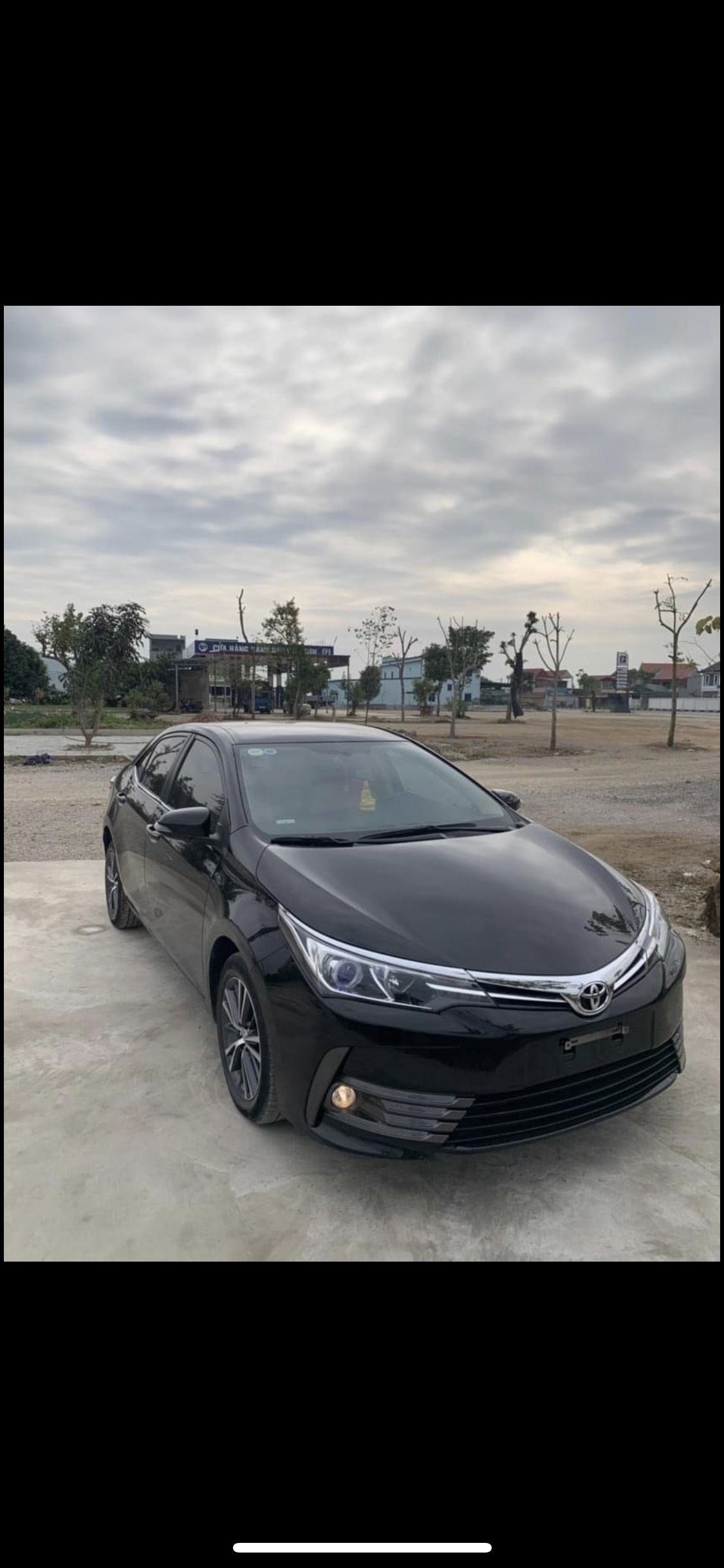 Toyota Corolla 2018 - Bán xe ô tô Toyota Corolla Altis 1.8G sản xuất năm 2018, màu đen, xe cá nhân sử dụng, start stop smartkey, giá cạnh tranh.