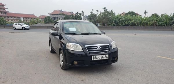 Daewoo Gentra 1.5MT 2010 - Cần bán Daewoo Gentra 1.5MT năm sản xuất 2010, màu đen xe gia đình