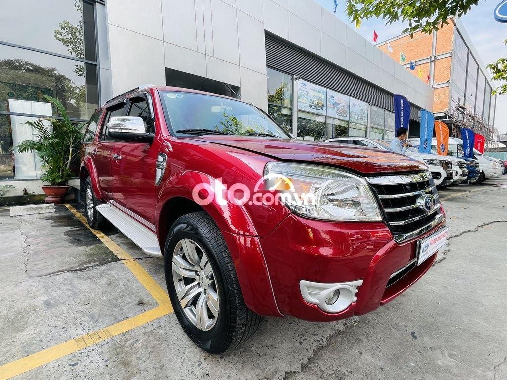 Ford Everest  MT 2011 - Cần bán xe Ford Everest MT năm 2011, màu đỏ  
