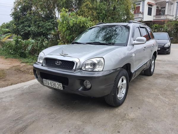 Hyundai Santa Fe Gold 2003 - Cần bán Hyundai Santa Fe Gold sản xuất 2003, màu bạc, 225 triệu