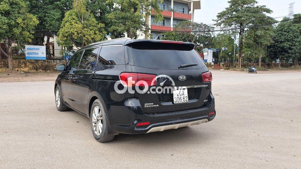 Kia Sedona   2.2 DATH 2019 - Cần bán xe Kia Sedona 2.2 DATH sản xuất năm 2019, màu đen, nhập khẩu, giá tốt