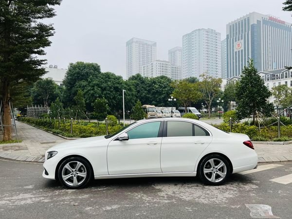 Mercedes-Benz E250  E250 2017 - Xe Mercedes E250 sản xuất 2017, màu trắng, nhập khẩu