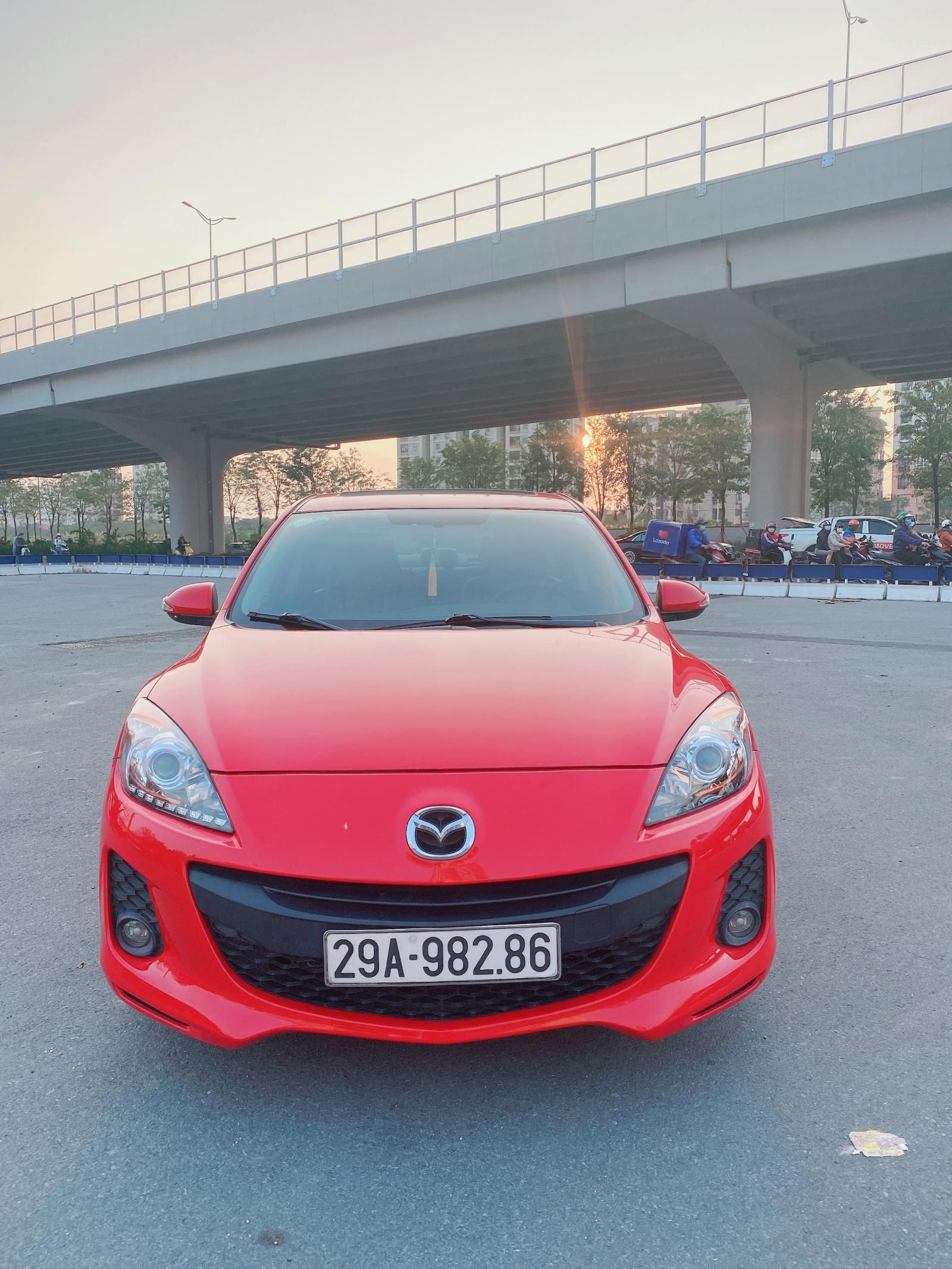 Mazda 3 2013 - Cần bán xe Mazda 3 sản xuất năm 2013, xe một chủ giá siêu tốt