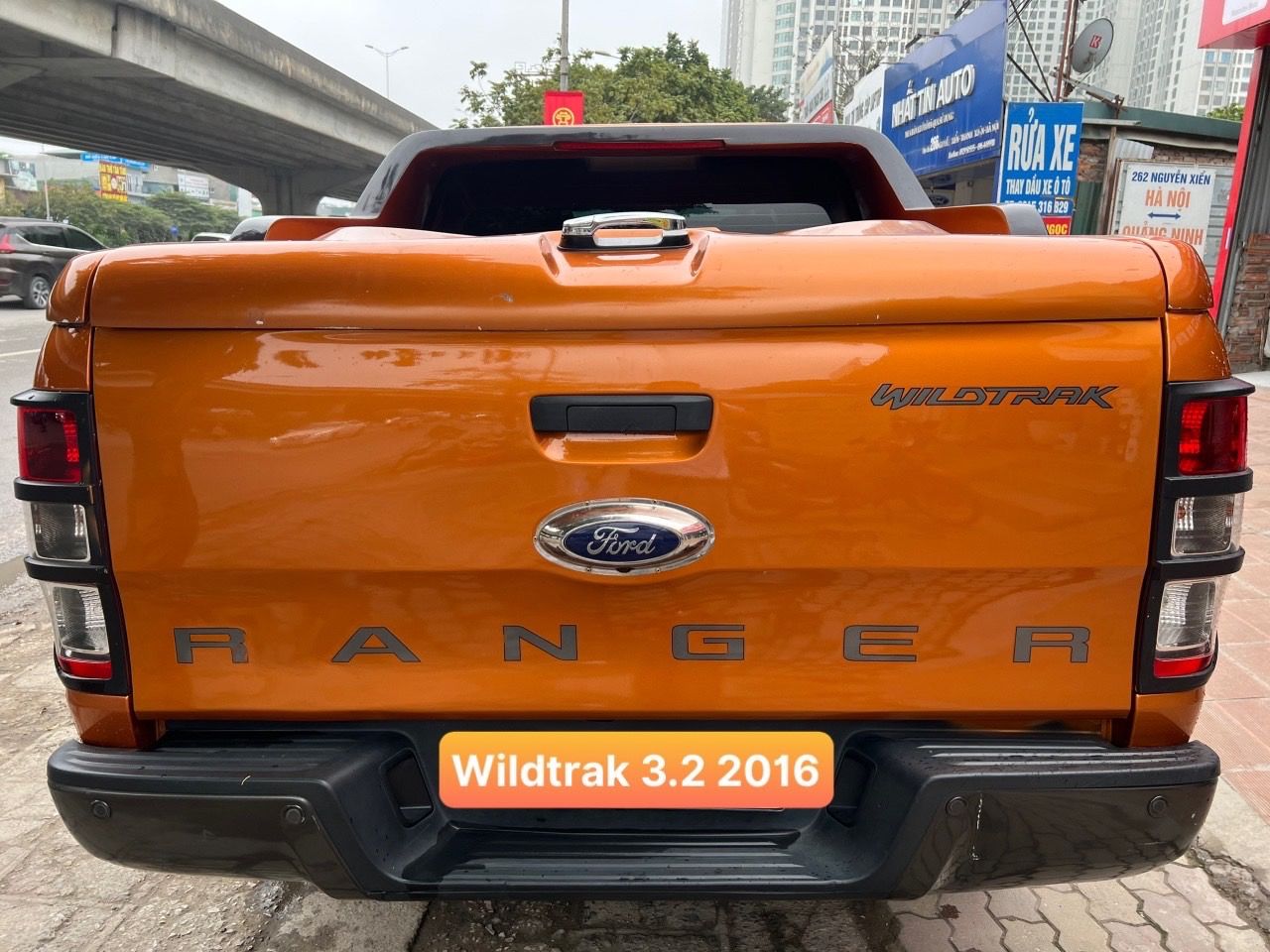 Ford Ranger 2016 - Bán ô tô Ford Ranger Wildtrak 3.2 năm 2016 sync3  nhập khẩu giá tốt 715tr