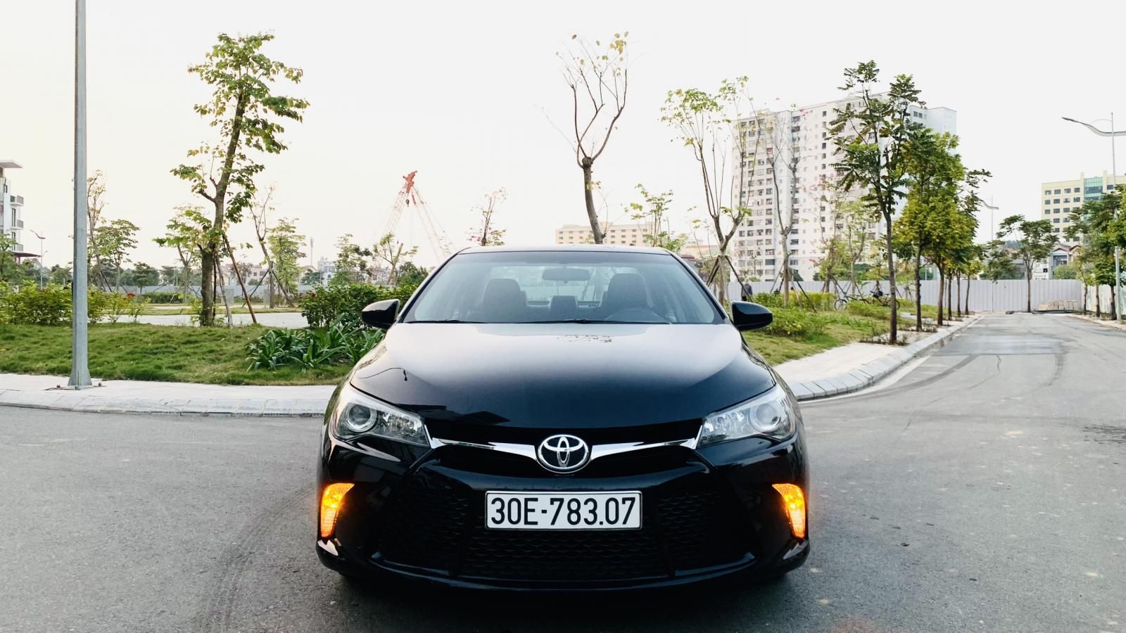 Toyota Camry 2015 - Màu đen, nhập khẩu Mỹ, xe nguồn gốc rõ ràng, giấy tờ đầy đủ sang tên nhanh gọn