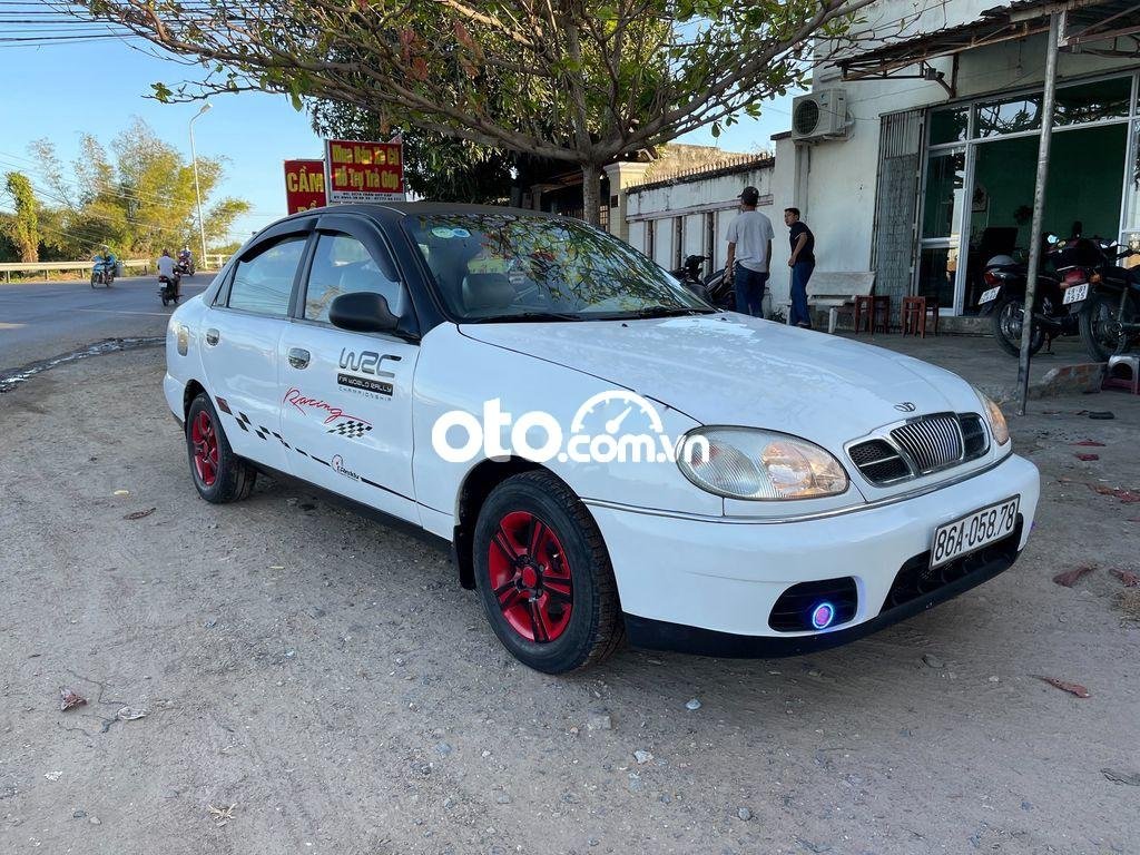 Daewoo Lanos  MT 2003 - Bán ô tô Daewoo Lanos MT sản xuất 2003, màu trắng