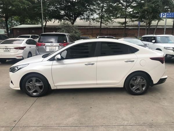 Hyundai Accent 1.4ATH 2020 - Cần bán gấp Hyundai Accent 1.4ATH năm 2020, màu trắng còn mới, giá tốt