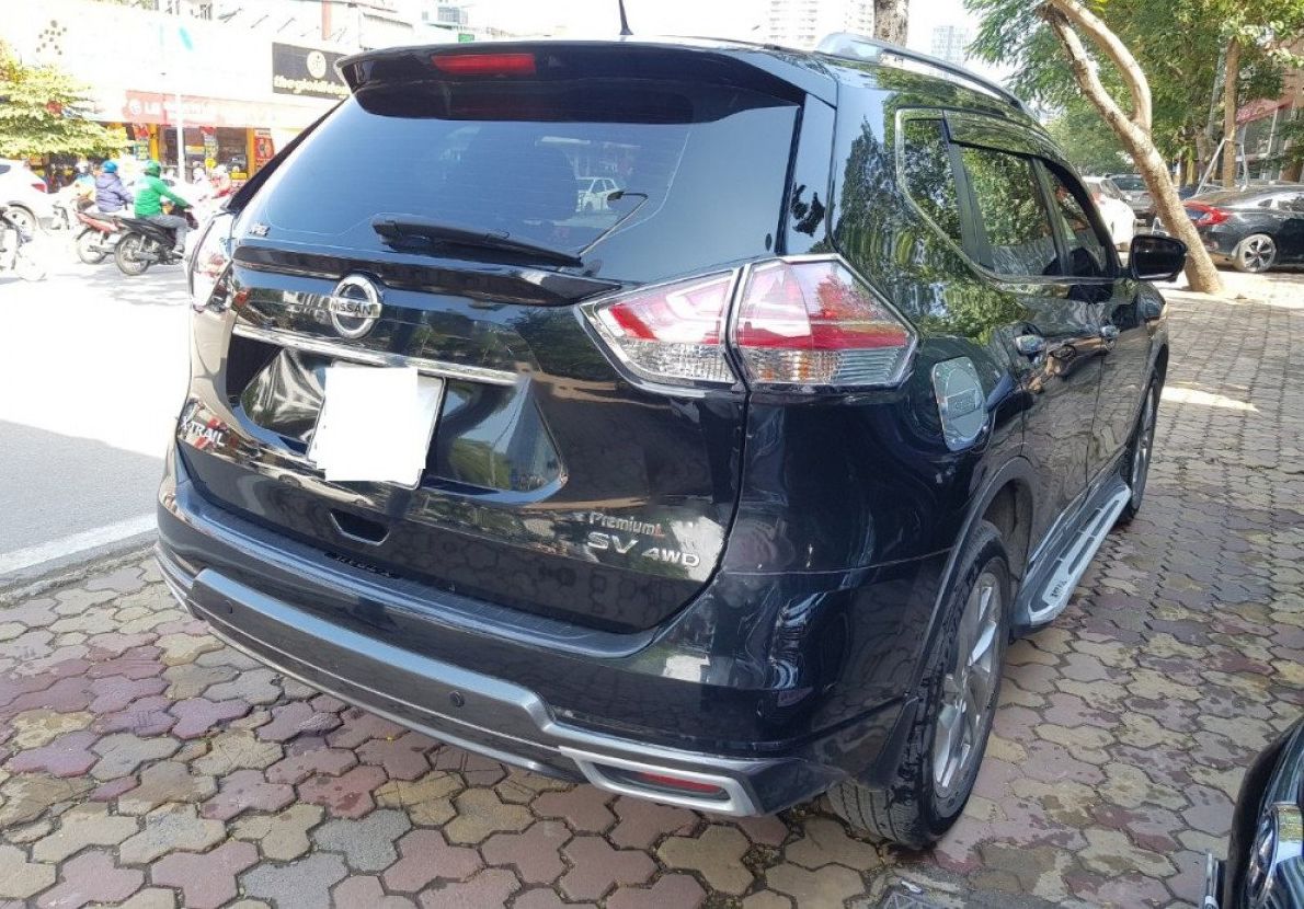 Nissan X trail   2.5   2018 - Bán Nissan X trail 2.5 năm 2018, màu đen, giá 830tr