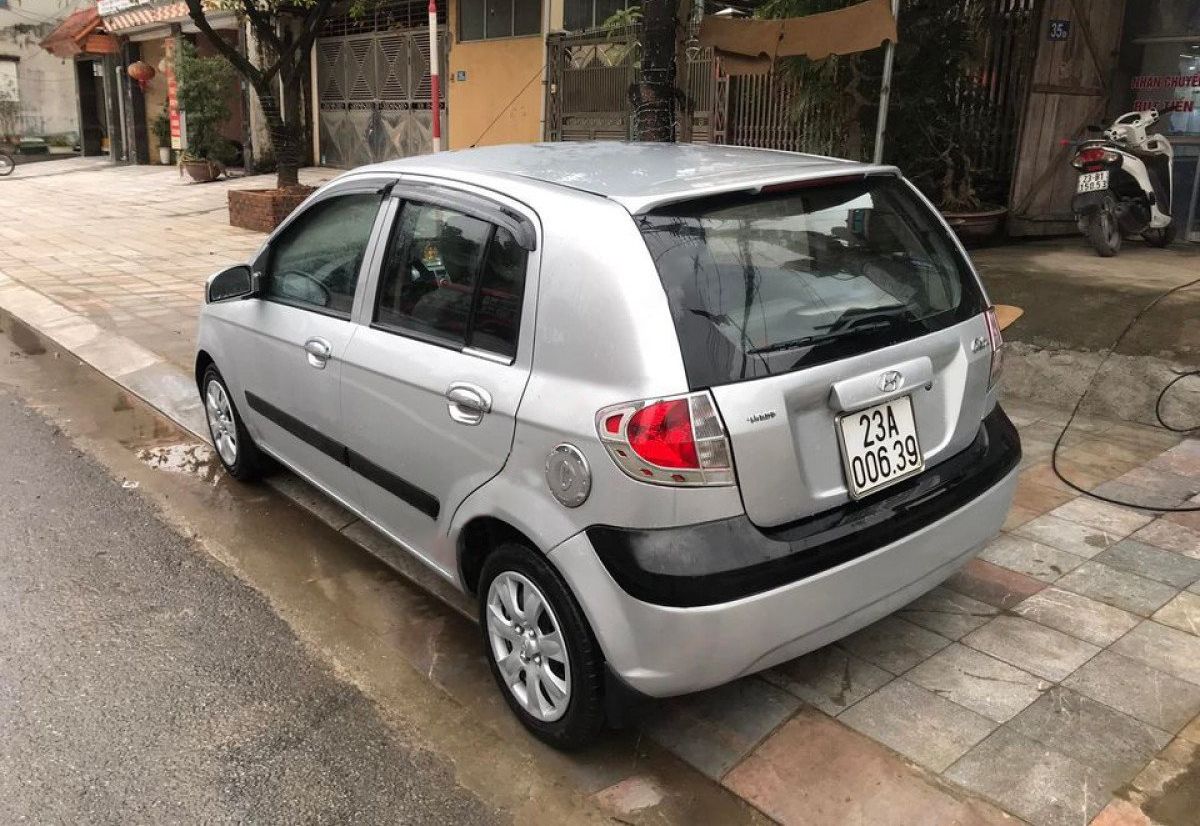 Hyundai Getz   1.1 MT 2010 - Bán xe Hyundai Getz 1.1 MT năm sản xuất 2010, màu bạc, nhập khẩu nguyên chiếc