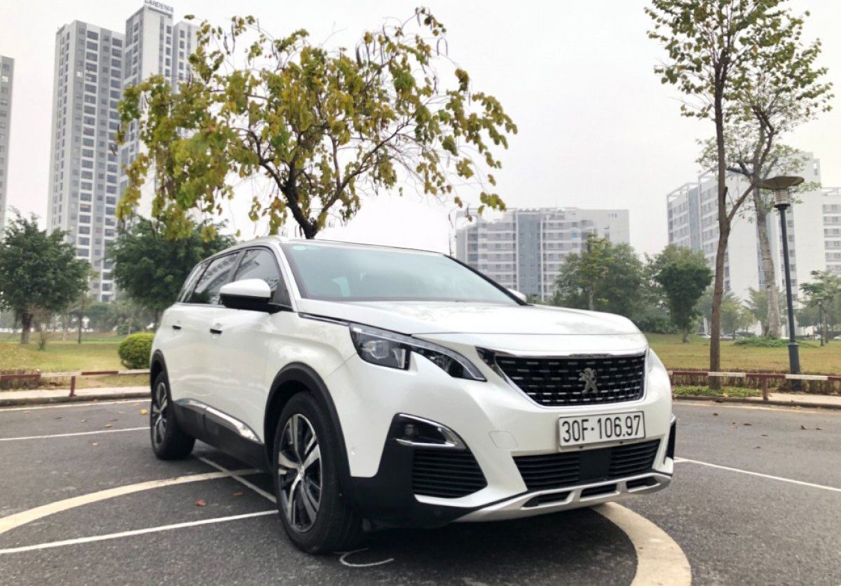 Peugeot 5008   1.6AL   2017 - Bán ô tô Peugeot 5008 1.6AL năm sản xuất 2017, màu trắng