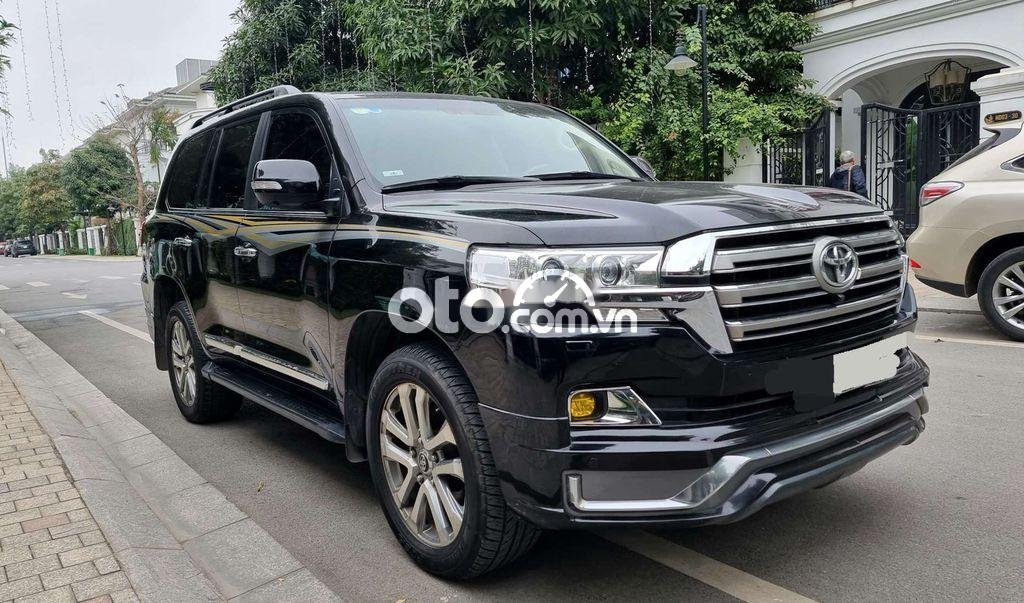 Toyota Land Cruiser    VX 4.6 V8 2016 - Cần bán xe Toyota Land Cruiser VX 4.6 V8 năm sản xuất 2016, màu đen 