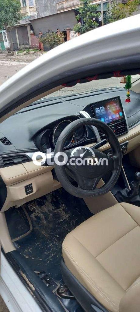 Toyota Vios MT 2015 - Cần bán Toyota Vios MT năm sản xuất 2015, màu trắng giá cạnh tranh