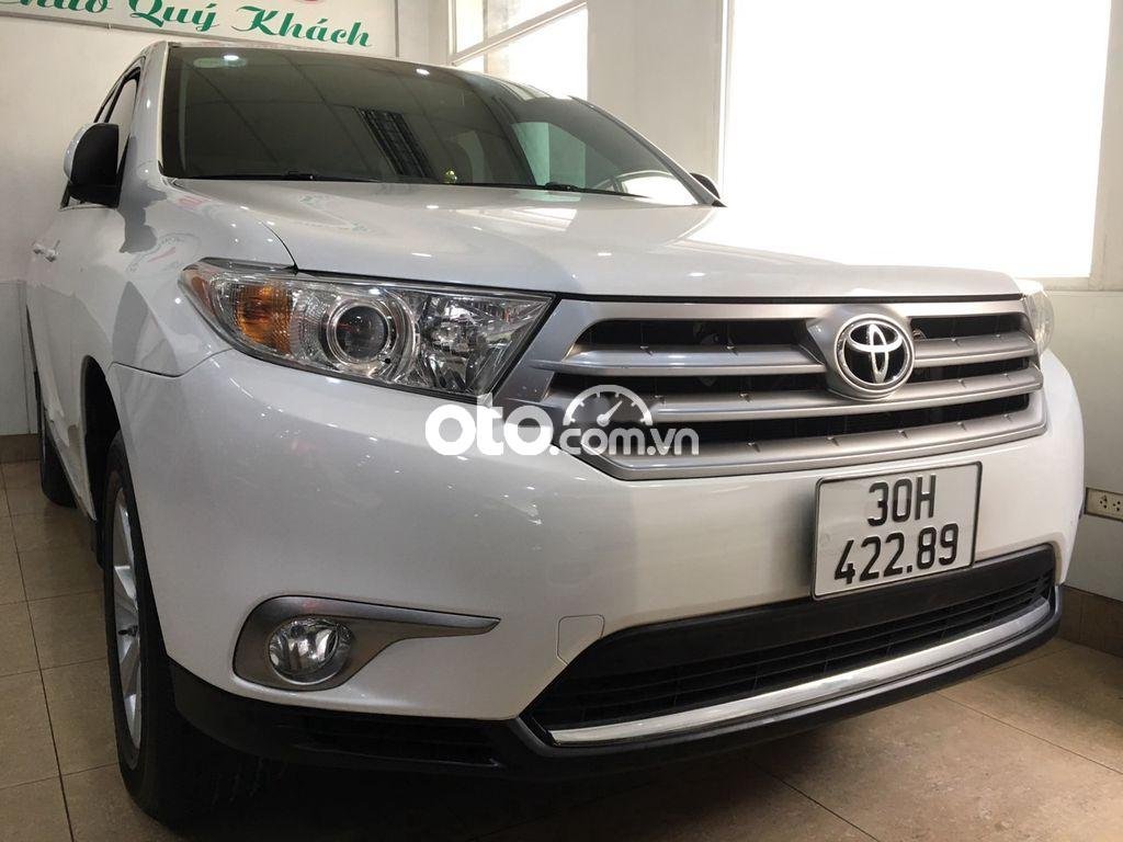 Toyota Highlander  2.7L  2011 - Bán ô tô Toyota Highlander 2.7L năm sản xuất 2011, màu trắng, nhập khẩu  