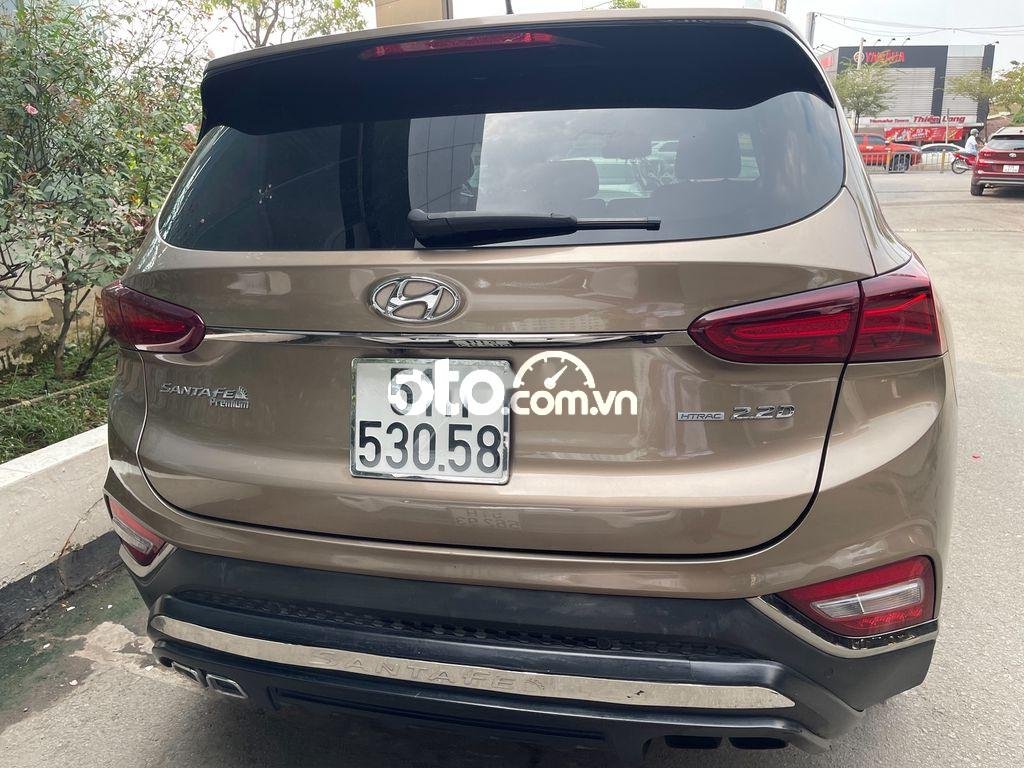 Hyundai Santa Fe 2.2D Premium 2019 - Bán ô tô Hyundai Santa Fe 2.2D Premium sản xuất năm 2019, màu vàng cát