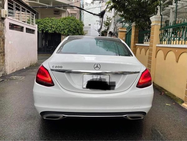 Mercedes-Benz C200 Exclusive  2021 - Cần bán gấp Mercedes C200 Exclusive năm 2021, màu trắng