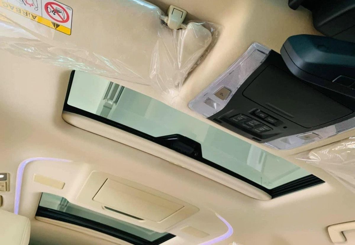 Toyota Alphard Luxury 2022 - Bán xe Toyota Alphard Luxury sản xuất năm 2022, màu trắng, nhập khẩu nguyên chiếc