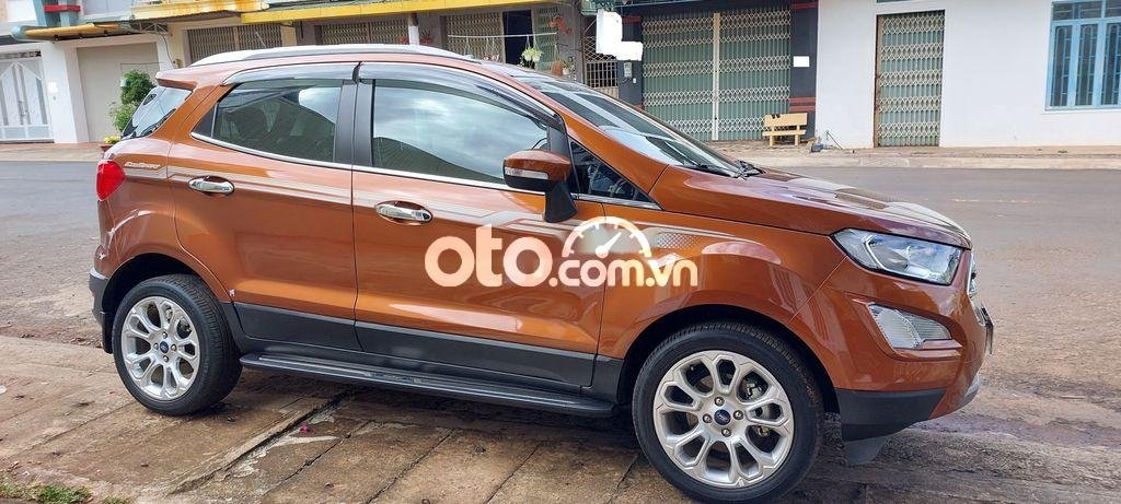 Ford EcoSport Titanium 2018 - Cần bán gấp Ford EcoSport Titanium năm 2018, giá bán 535tr