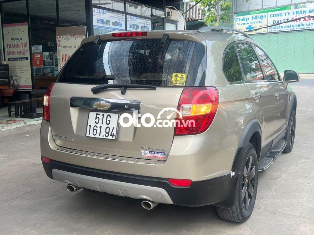 Chevrolet Captiva  LT  2008 - Cần bán xe Chevrolet Captiva LT năm sản xuất 2008, màu vàng cát