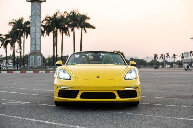 Porsche Boxster S 2020 - Bán Porsche Boxster S năm sản xuất 2020, màu vàng, nhập khẩu nguyên chiếc