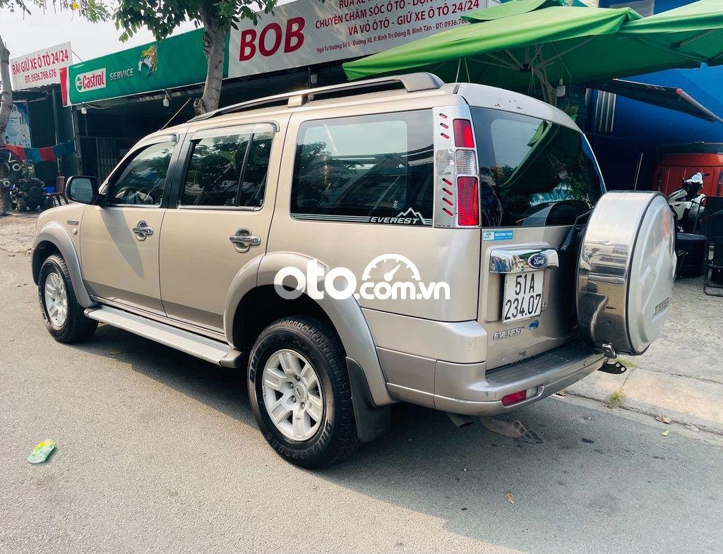 Ford Everest  MT 2008 - Cần bán lại xe Ford Everest MT sản xuất 2008