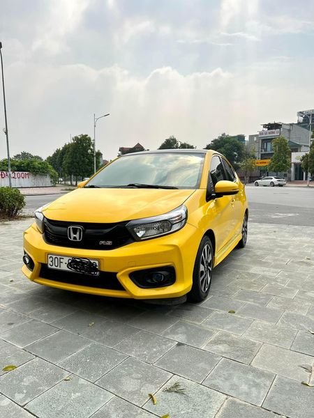 Honda Brio RS 2019 - Bán Honda Brio RS năm sản xuất 2019, màu vàng