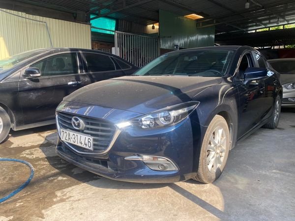 Mazda 3 1.5AT 2019 - Bán xe Mazda 3 1.5AT sản xuất năm 2019, giá chỉ 588 triệu