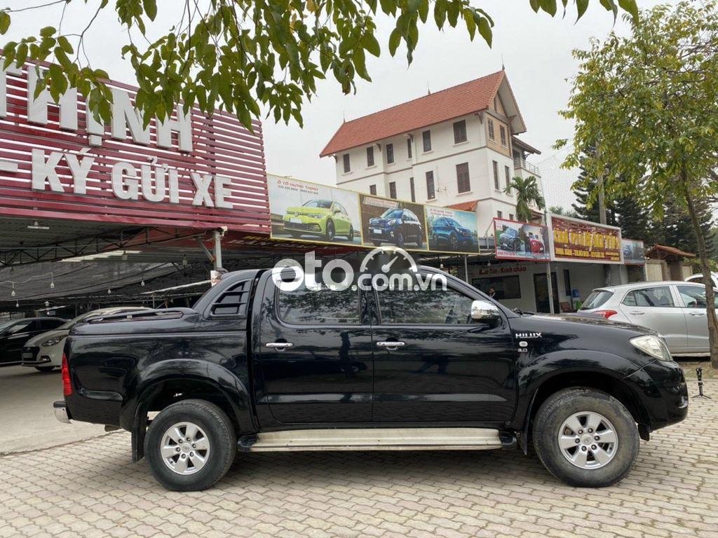 Toyota Hilux   3.0 4x4   2009 - Bán Toyota Hilux 3.0 4x4 năm 2009, màu đen