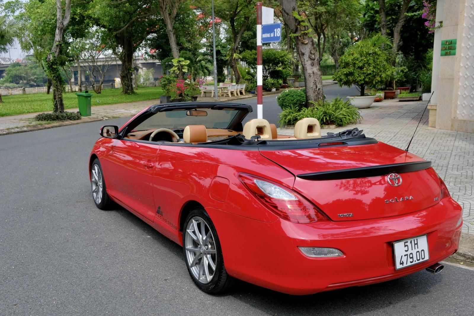 Toyota Solara 2007 - Bán Toyota Solara Convertible sản xuất 2007, chủ xe giữ gìn còn rất mới, máy móc hoạt động hoàn hảo