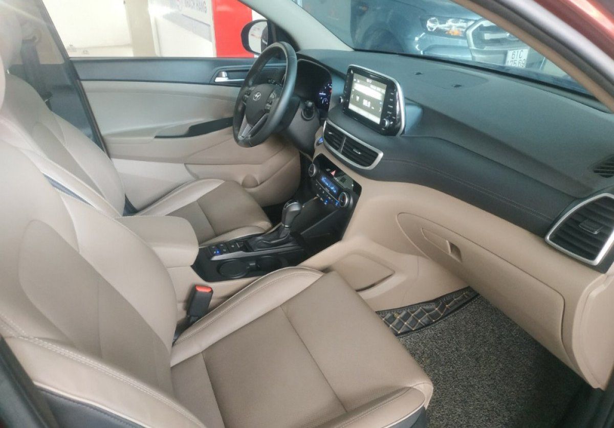 Hyundai Tucson   1.6L AT  2019 - Bán Hyundai Tucson 1.6L AT năm sản xuất 2019, màu đỏ còn mới, giá tốt