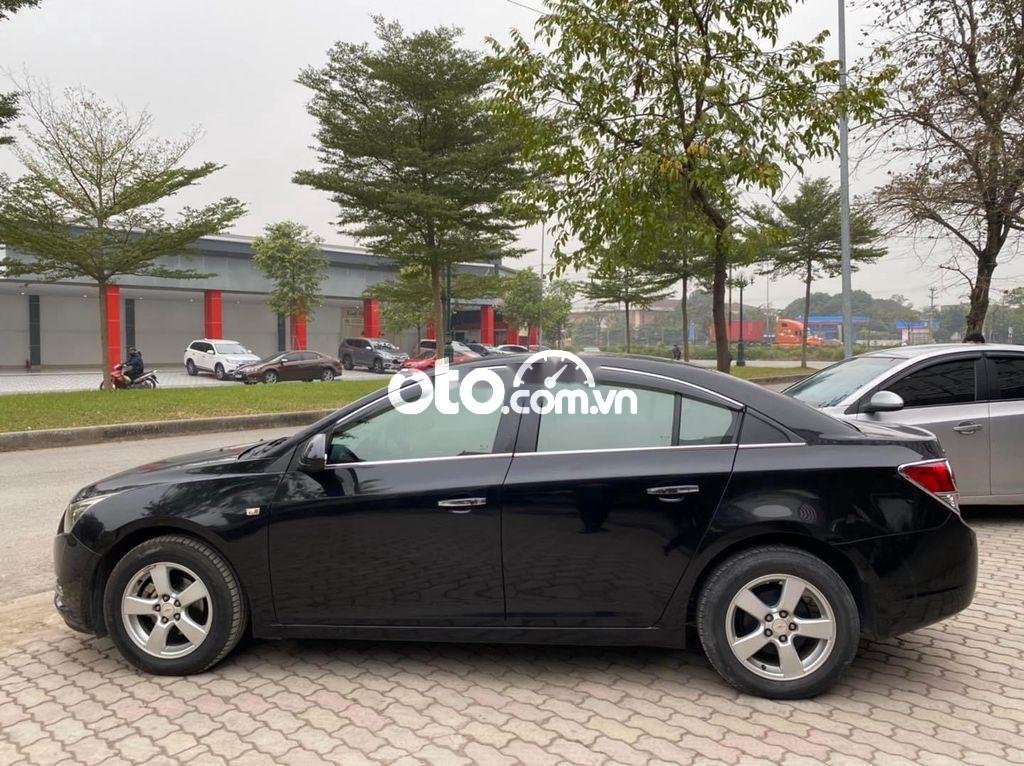 Chevrolet Cruze  LS  2011 - Bán Chevrolet Cruze LS sản xuất năm 2011, màu đen