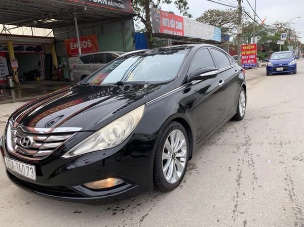 Hyundai Sonata 2010 - Bán ô tô Hyundai Sonata 2.0L 6AT năm sản xuất 2010, màu đen, nhập khẩu nguyên chiếc, giá tốt