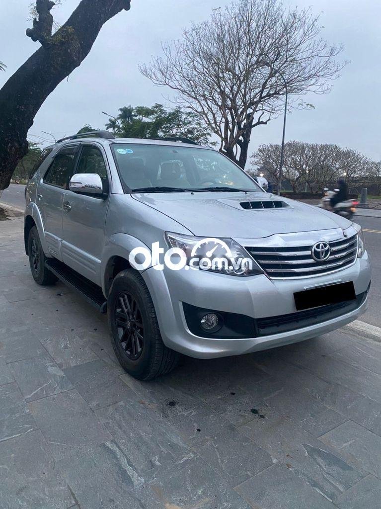 Toyota Fortuner  G 2013 - Bán ô tô Toyota Fortuner G năm 2013, màu bạc