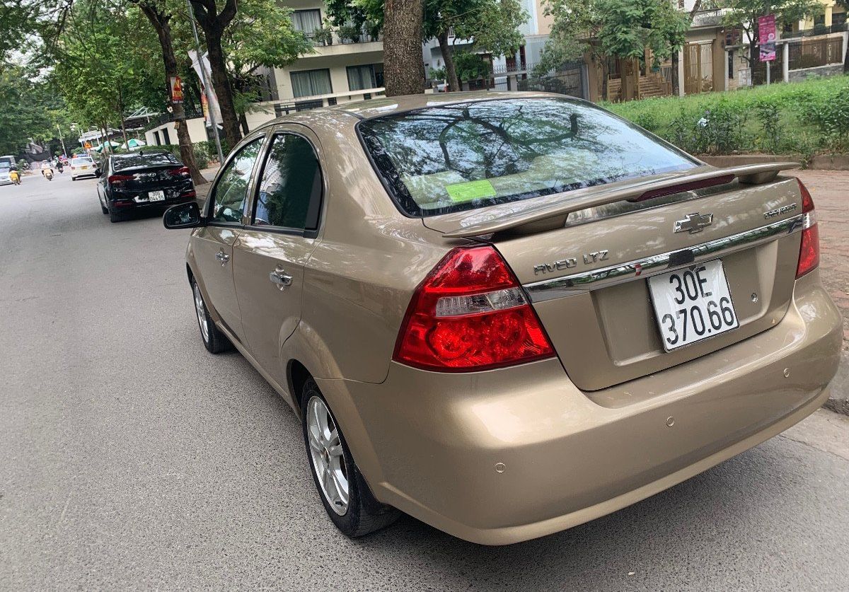 Chevrolet Aveo 2016 - Bán Chevrolet Aveo LTZ 1.4AT sản xuất 2016