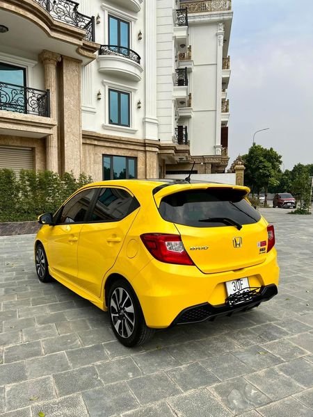 Honda Brio RS 2019 - Bán Honda Brio RS năm sản xuất 2019, màu vàng