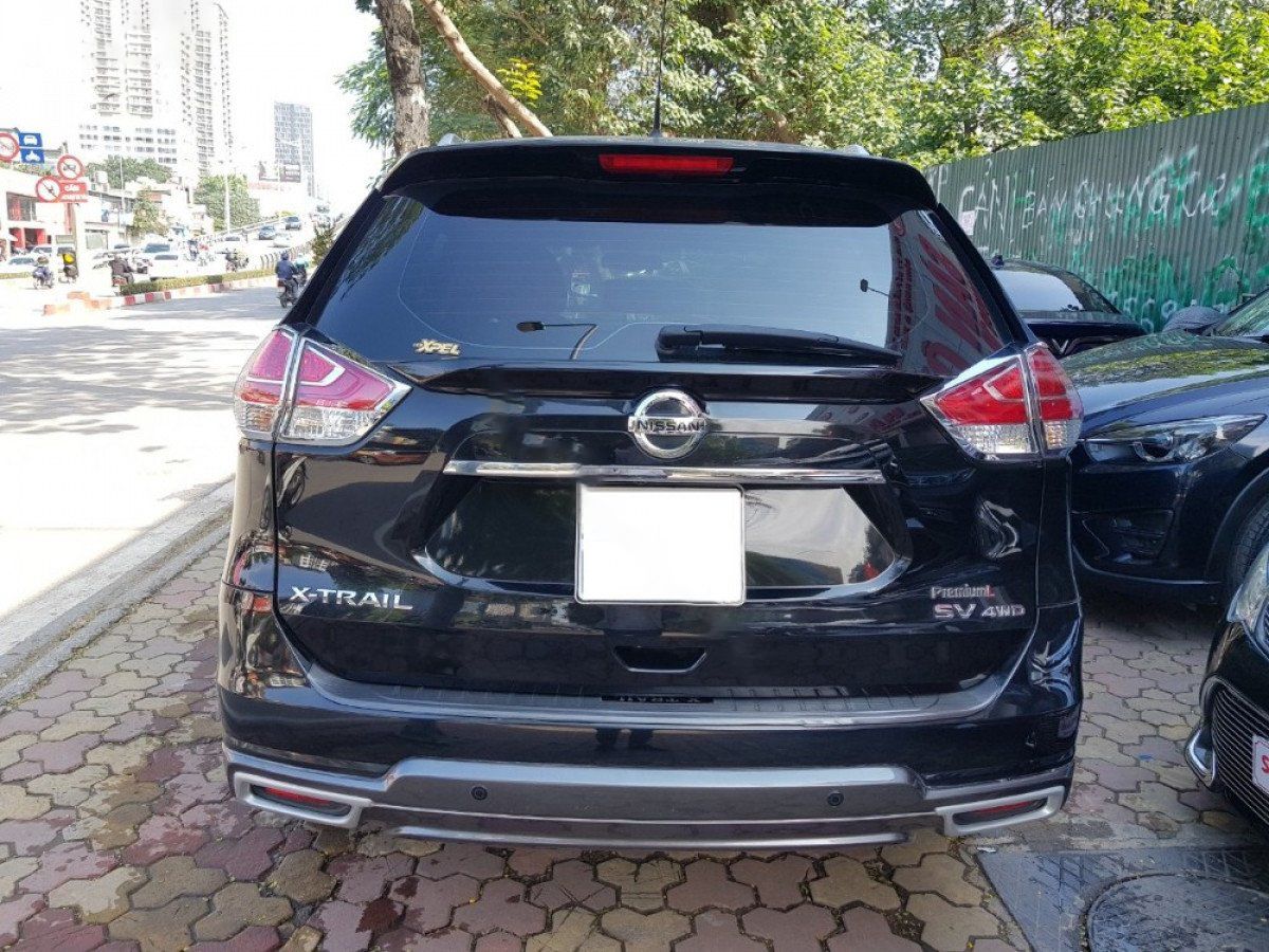 Nissan X trail   2.5   2018 - Bán Nissan X trail 2.5 năm 2018, màu đen, giá 830tr