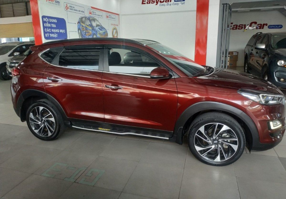 Hyundai Tucson   1.6L AT  2019 - Bán Hyundai Tucson 1.6L AT năm sản xuất 2019, màu đỏ còn mới, giá tốt