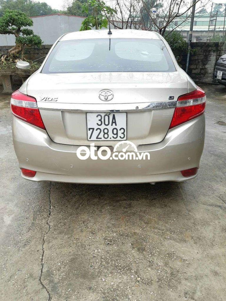 Toyota Vios   G   2015 - Bán Toyota Vios G sản xuất 2015, màu bạc chính chủ, giá 365tr