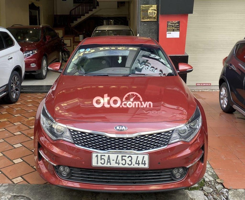 Kia Optima 2.0GAT 2018 - Cần bán Kia Optima 2.0GAT năm 2018, màu đỏ