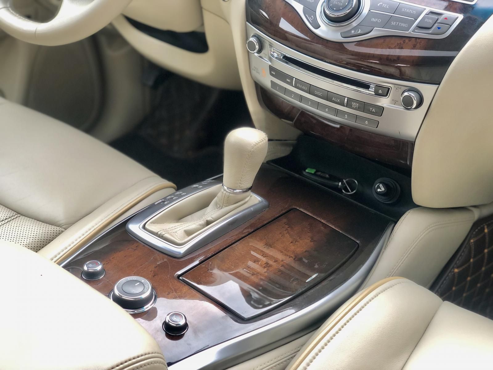 Infiniti QX60 AT 2013 - Bán Infiniti QX60 sản xuất năm 2013, màu độc đẹp