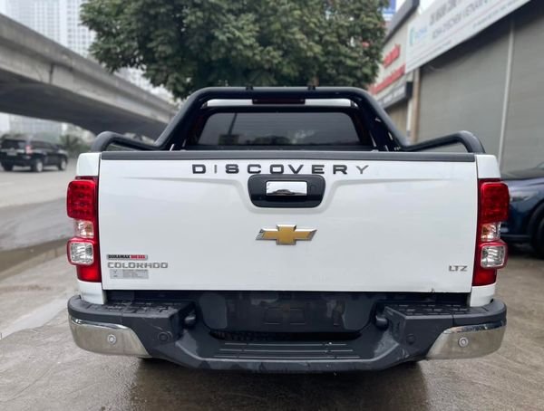 Chevrolet Colorado LTZ 2.8L 2018 - Bán xe Chevrolet Colorado LTZ 2.8L năm sản xuất 2018, màu trắng