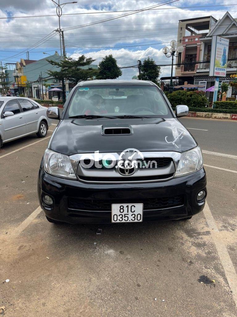 Toyota Hilux    2.5E 2010 - Bán Toyota Hilux 2.5E năm 2010, màu đen còn mới