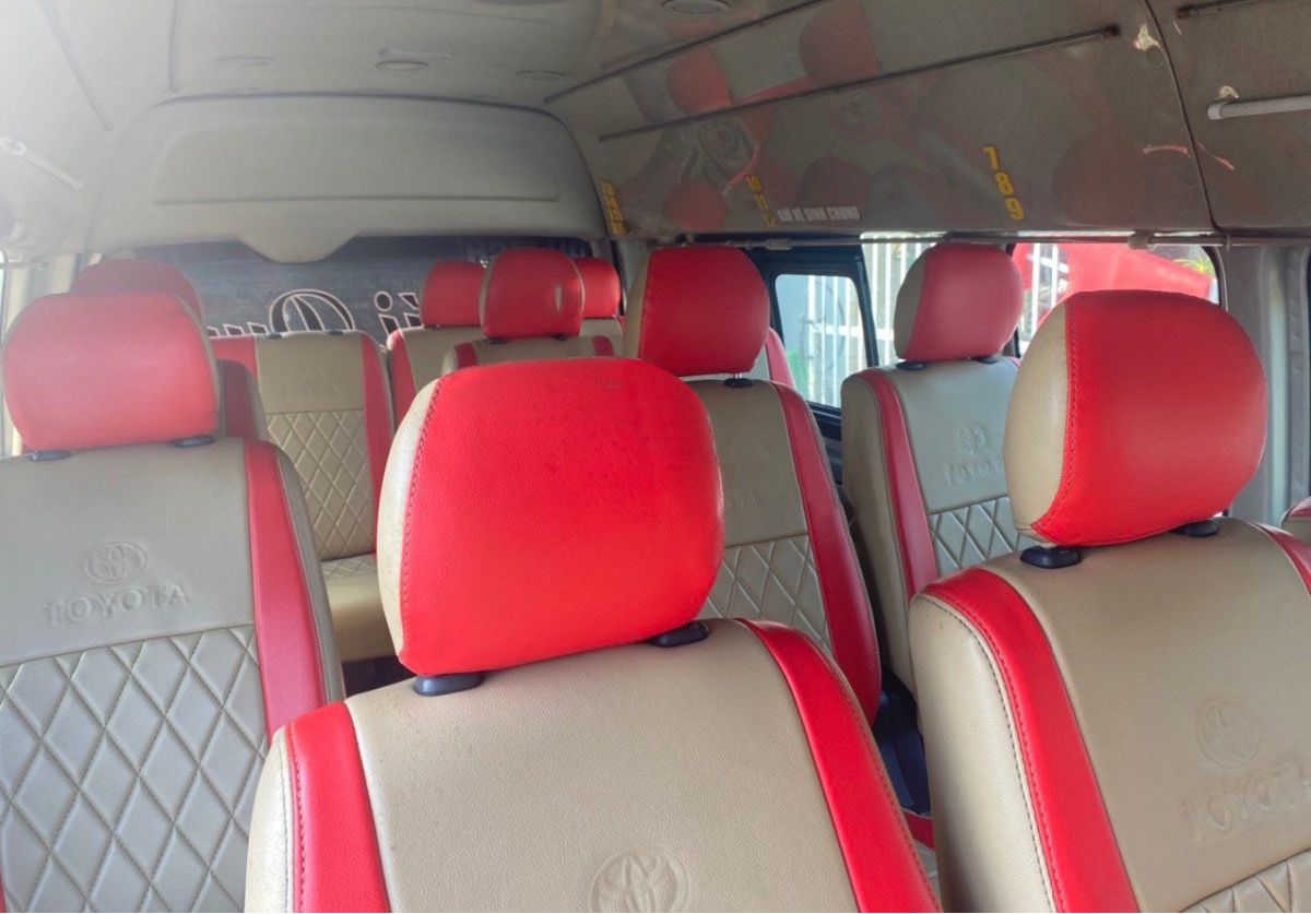 Toyota Hiace   3.0 2015 - Bán ô tô Toyota Hiace 3.0 năm sản xuất 2015, xe nhập