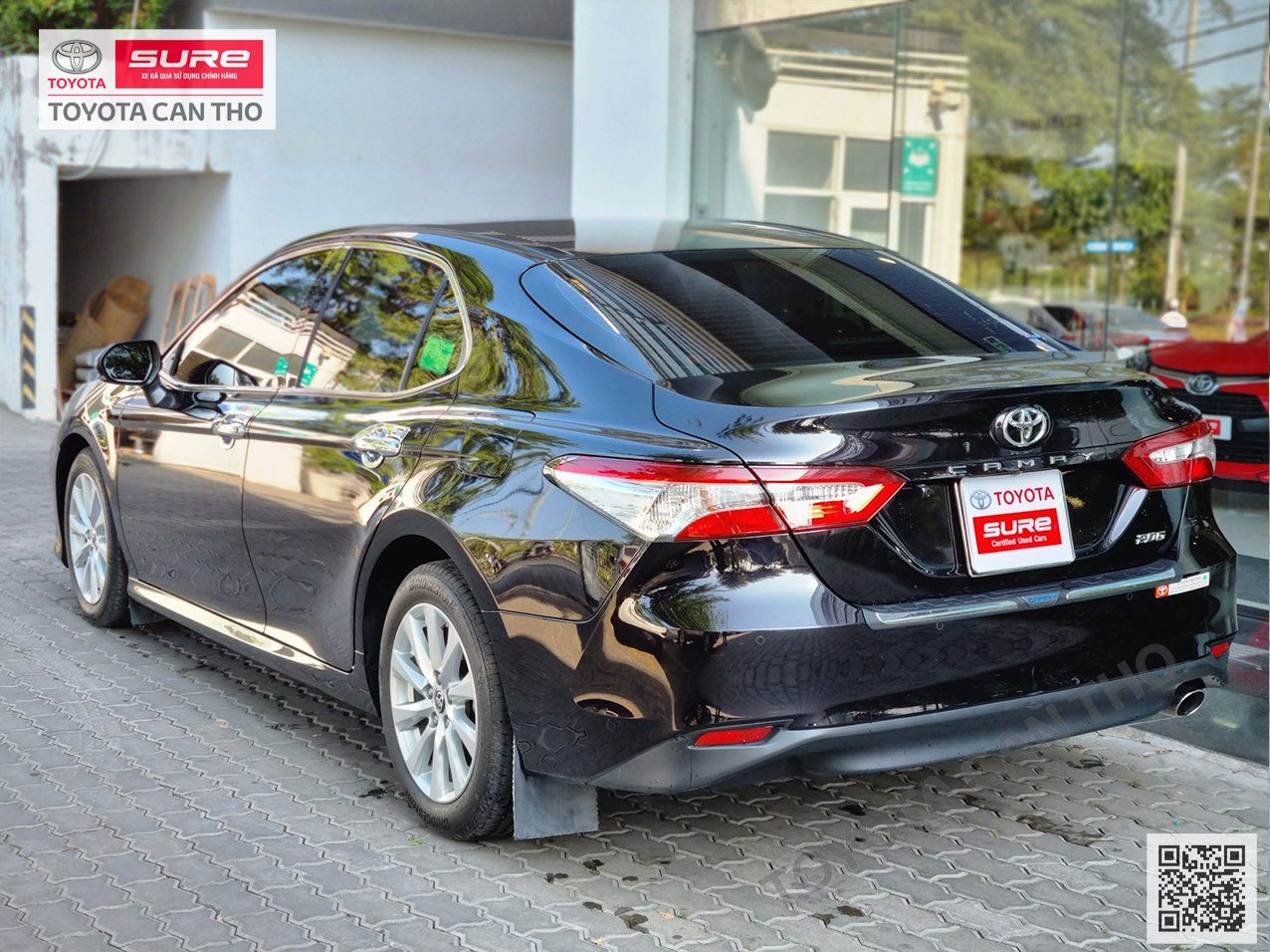 Toyota Camry 2.0G 2019 - Bán Camry 2.0G lướt 24.000km sơ cua chưa hạ