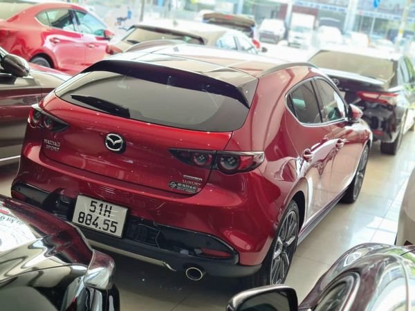 Mazda 3 Sport Luxury 2. 0 2021 - Cần bán lại xe Mazda 3 Sport Luxury 2. 0 sản xuất 2021, màu đỏ, giá chỉ 755 triệu