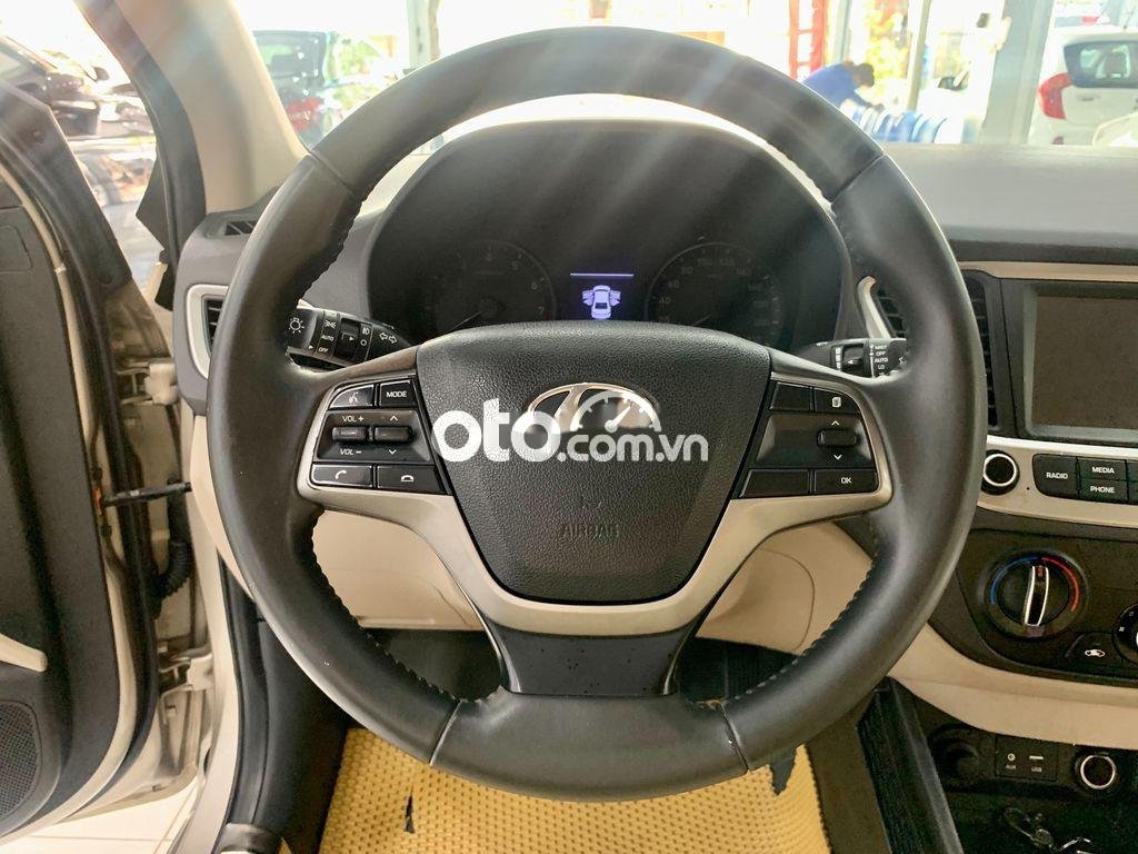 Hyundai Accent 1.4 AT tiêu chuẩn 2018 - Bán xe Hyundai Accent 1.4 AT tiêu chuẩn sản xuất 2018